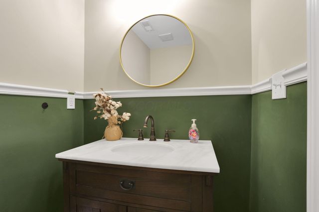 2044 River Road, Granville, OH 43023