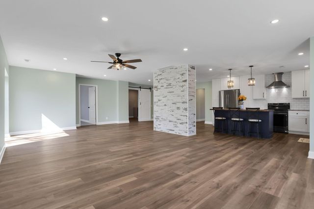 2044 River Road, Granville, OH 43023