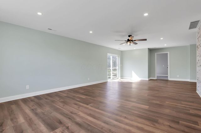 2044 River Road, Granville, OH 43023