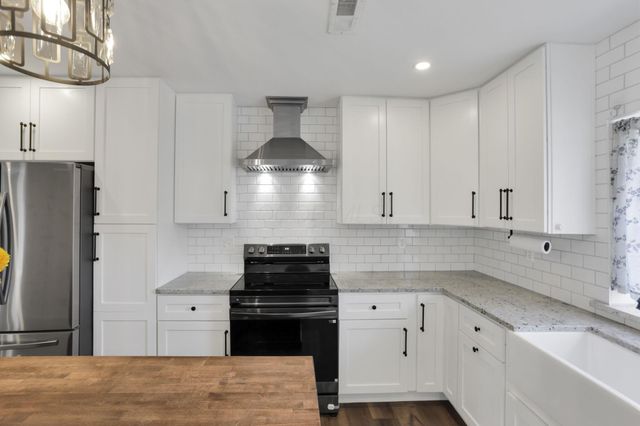 2044 River Road, Granville, OH 43023