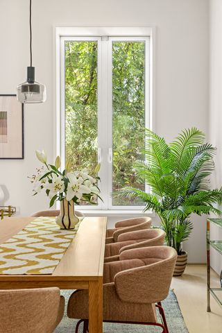 240 E 61ST Street, New York City, NY 10065