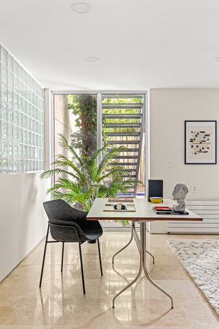 240 E 61ST Street, New York City, NY 10065