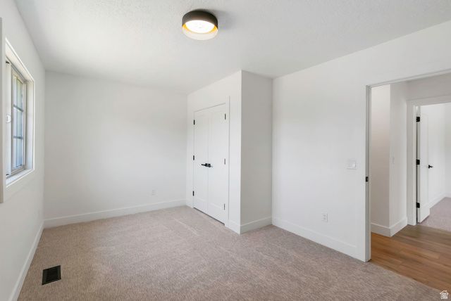 567 S 8850 E, Huntsville, UT 84317