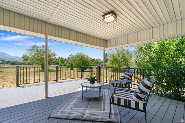 567 S 8850 E, Huntsville, UT 84317
