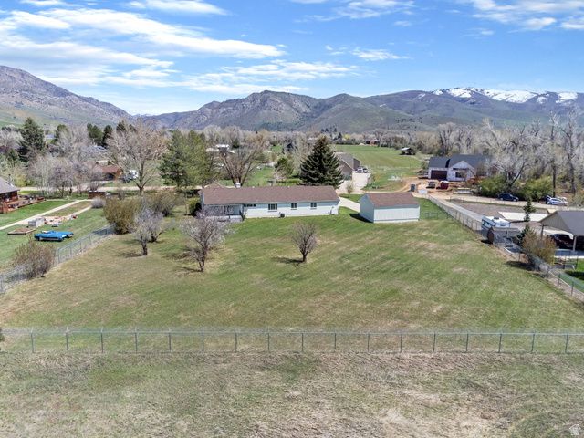 567 S 8850 E, Huntsville, UT 84317