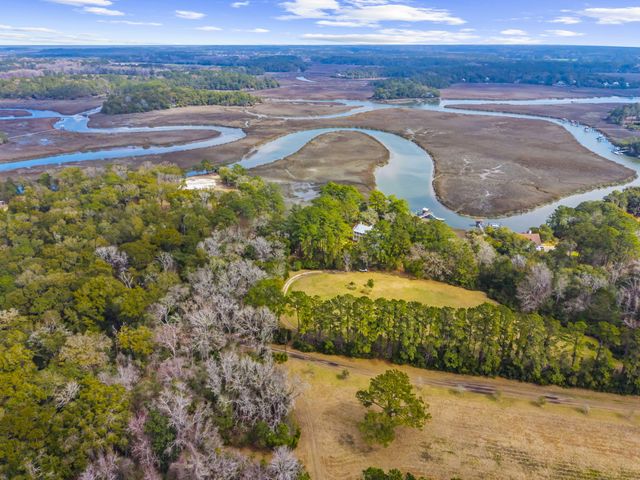8340 Crooked Creek Lane, Edisto Island, SC 29438