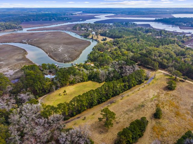 8340 Crooked Creek Lane, Edisto Island, SC 29438