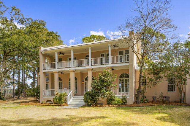 8340 Crooked Creek Lane, Edisto Island, SC 29438