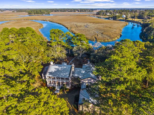 8340 Crooked Creek Lane, Edisto Island, SC 29438