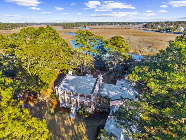8340 Crooked Creek Lane, Edisto Island, SC 29438