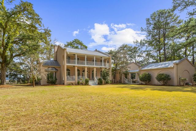 8340 Crooked Creek Lane, Edisto Island, SC 29438