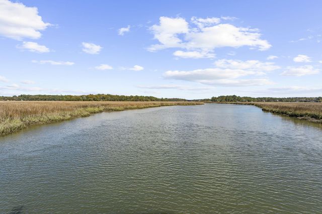 8340 Crooked Creek Lane, Edisto Island, SC 29438