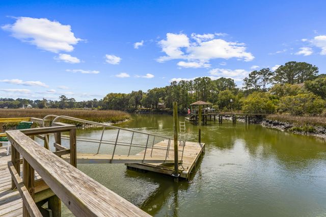 8340 Crooked Creek Lane, Edisto Island, SC 29438