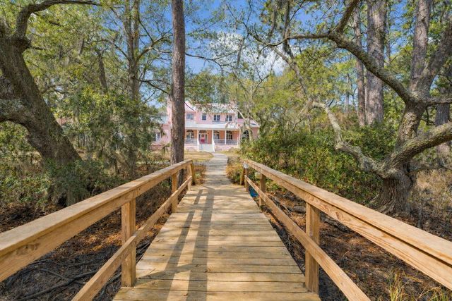8340 Crooked Creek Lane, Edisto Island, SC 29438