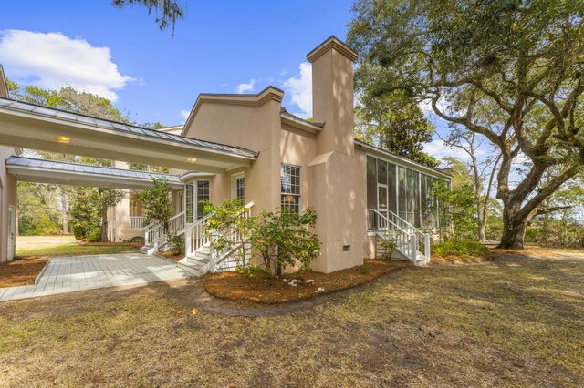 8340 Crooked Creek Lane, Edisto Island, SC 29438