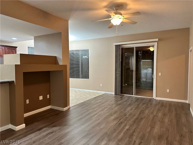 19 East Agate Avenue 305, Las Vegas, NV 89123
