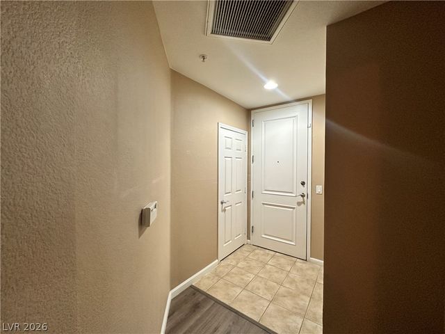 19 East Agate Avenue 305, Las Vegas, NV 89123