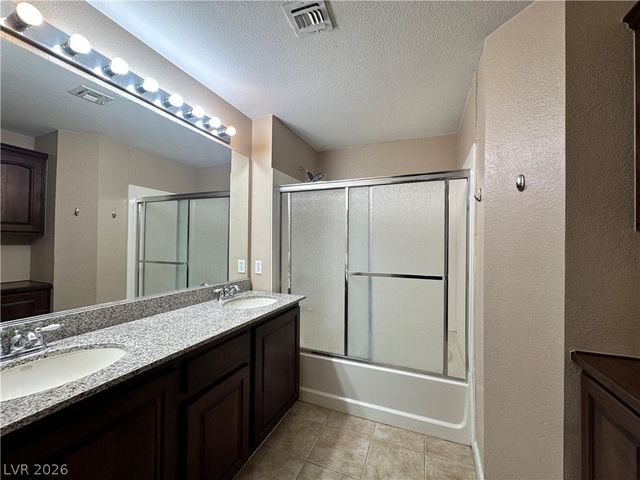 19 East Agate Avenue 305, Las Vegas, NV 89123