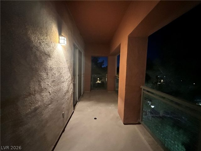 19 East Agate Avenue 305, Las Vegas, NV 89123