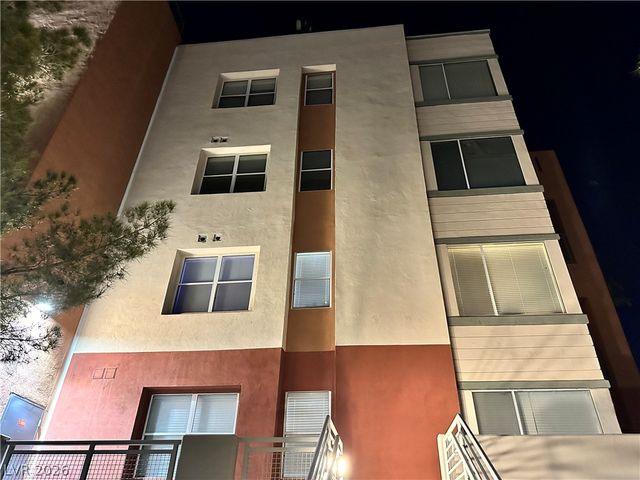 19 East Agate Avenue 305, Las Vegas, NV 89123