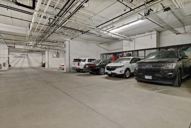 225 Main Street 214, Roselle, IL 60172