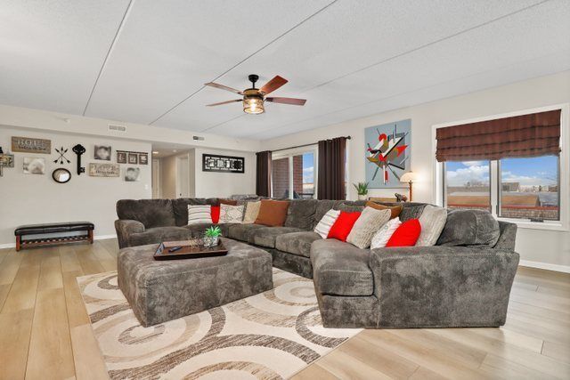 225 Main Street 214, Roselle, IL 60172
