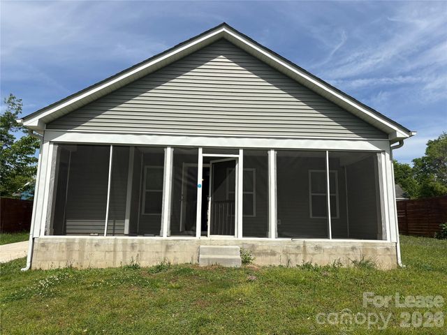 301 Goff Street, Charlotte, NC 28208