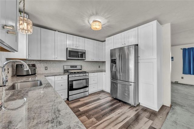 115 Briarleigh Drive, Brunswick, OH 44212