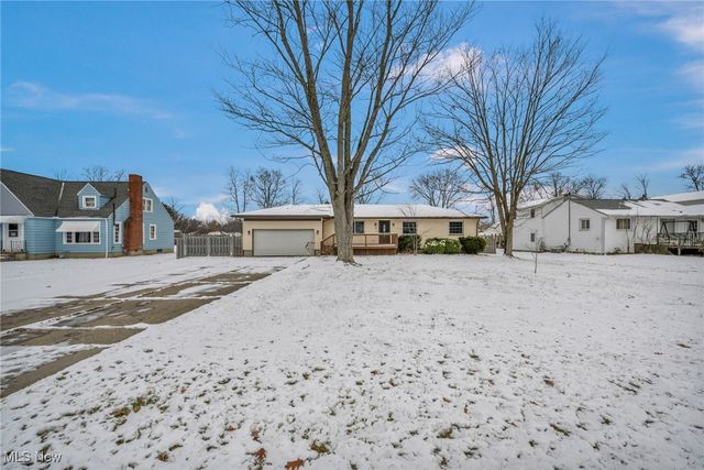 115 Briarleigh Drive, Brunswick, OH 44212