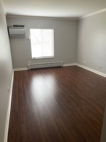 2422 N Kennicott Drive 2D, Arlington Heights, IL 60004