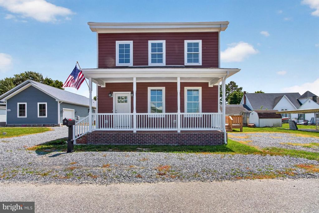 32 BROAD ST, Greenwood, DE 19950