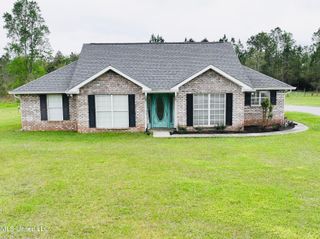 3875 Firetower Road, Kiln, MS 39556