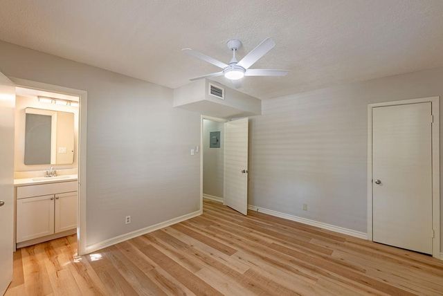 1514 Forest TRL 106, Austin, TX 78703
