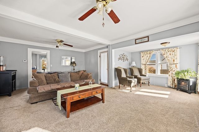 18 Belmont Pl, Brockton, MA 02301