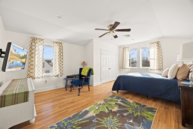 18 Belmont Pl, Brockton, MA 02301