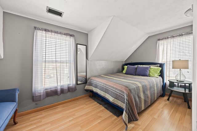 18 Belmont Pl, Brockton, MA 02301