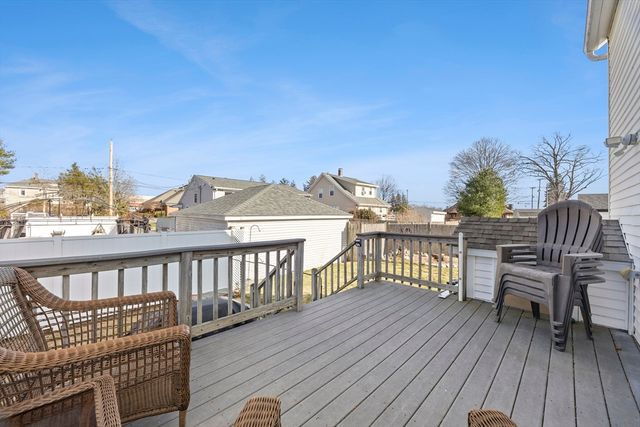 18 Belmont Pl, Brockton, MA 02301