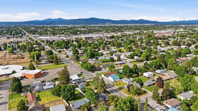 13019 E 8th Ave, Spokane Valley, WA 99216
