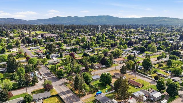 13019 E 8th Ave, Spokane Valley, WA 99216