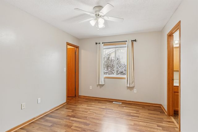 317 N Cherokee Drive, Polk City, IA 50226