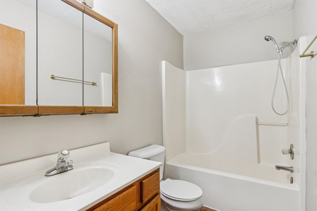 317 N Cherokee Drive, Polk City, IA 50226