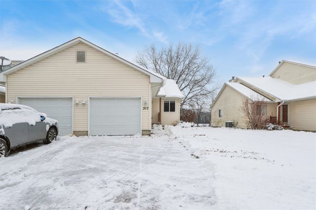 317 N Cherokee Drive, Polk City, IA 50226