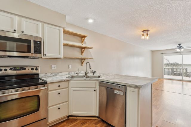 317 N Cherokee Drive, Polk City, IA 50226