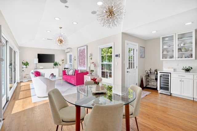 7015 Coronado Avenue, Dallas, TX 75214