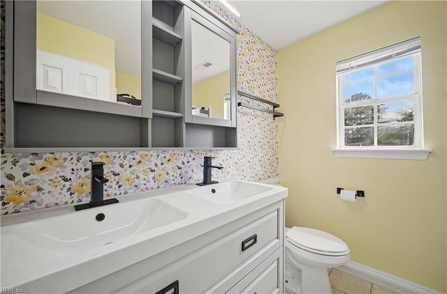 3117 White Tail CT, Chesapeake, VA 23323