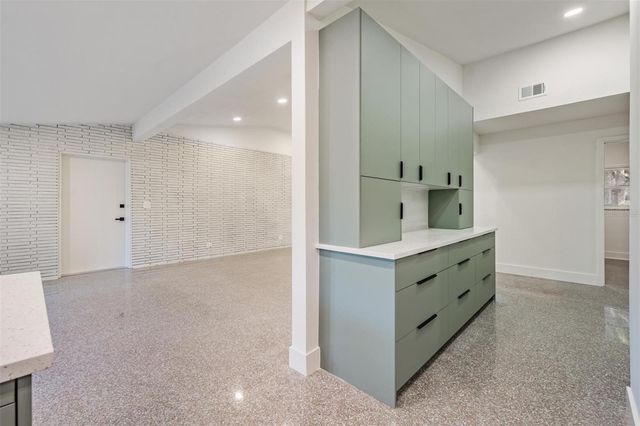 11012 N OREGON AVENUE, Tampa, FL 33612