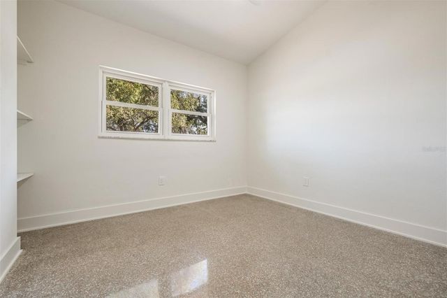 11012 N OREGON AVENUE, Tampa, FL 33612