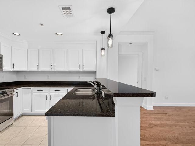 3201 Aspen Grove Dr Apt H10, Franklin, TN 37067