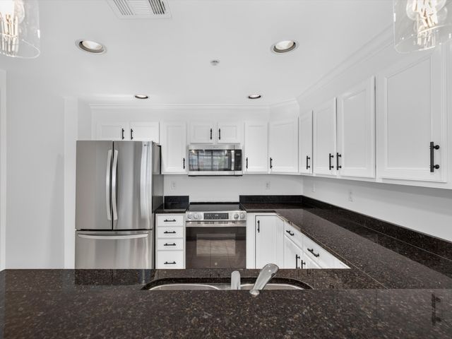 3201 Aspen Grove Dr Apt H10, Franklin, TN 37067