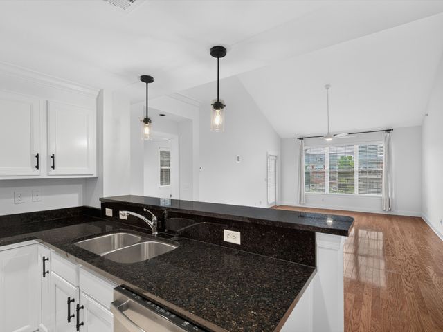 3201 Aspen Grove Dr Apt H10, Franklin, TN 37067
